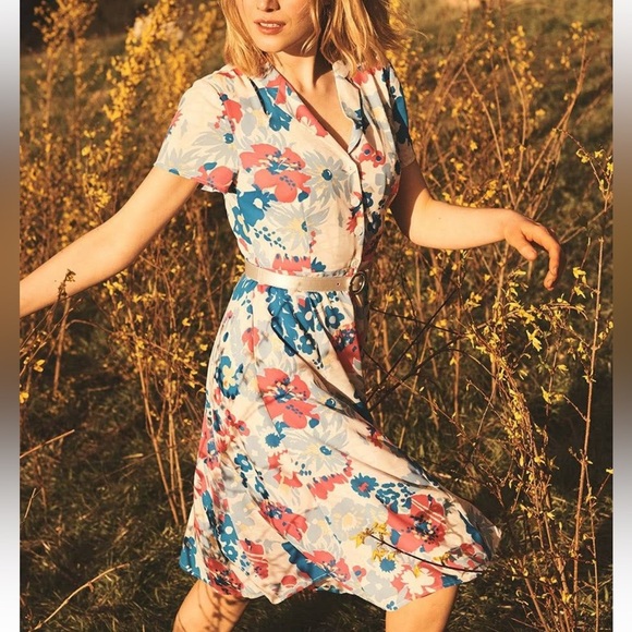 Modcloth Exciting Find Floral Dress - Picture 2 of 11